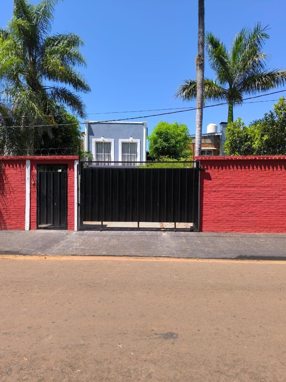 La Posada De Dante Puerto Iguazu Exterior photo